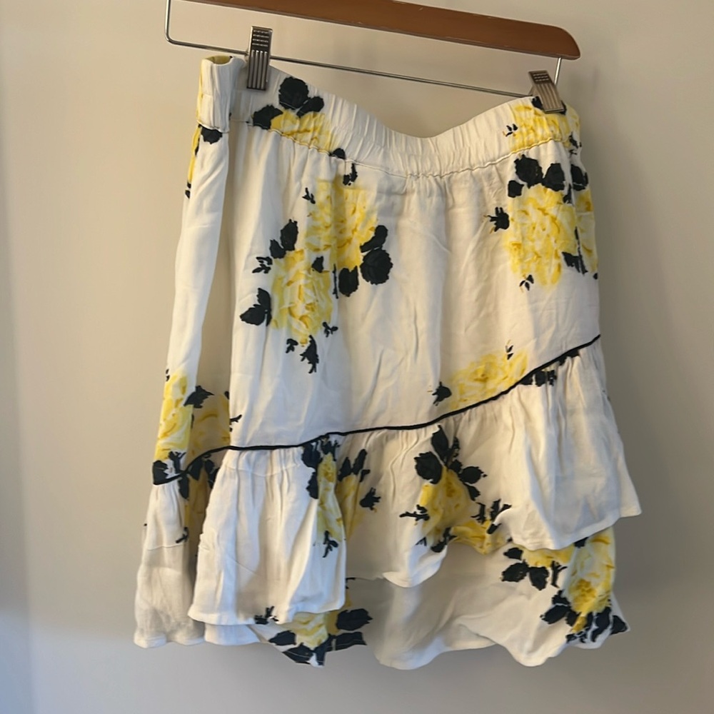 Ganni size M short skirt - layered and lined
